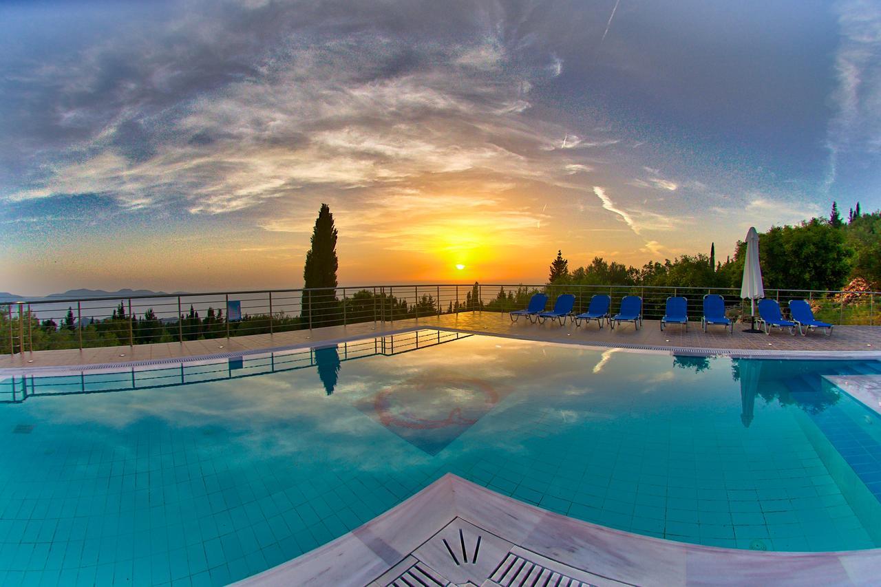 KothréasPanoramic Sunsetアパートメント エクステリア 写真